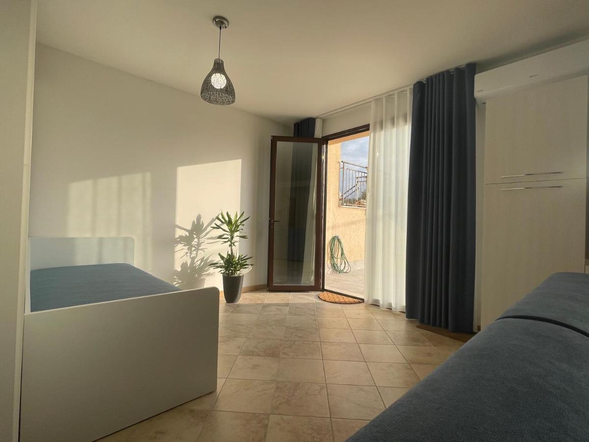Gioia'S House Apartment Custonaci Bagian luar foto