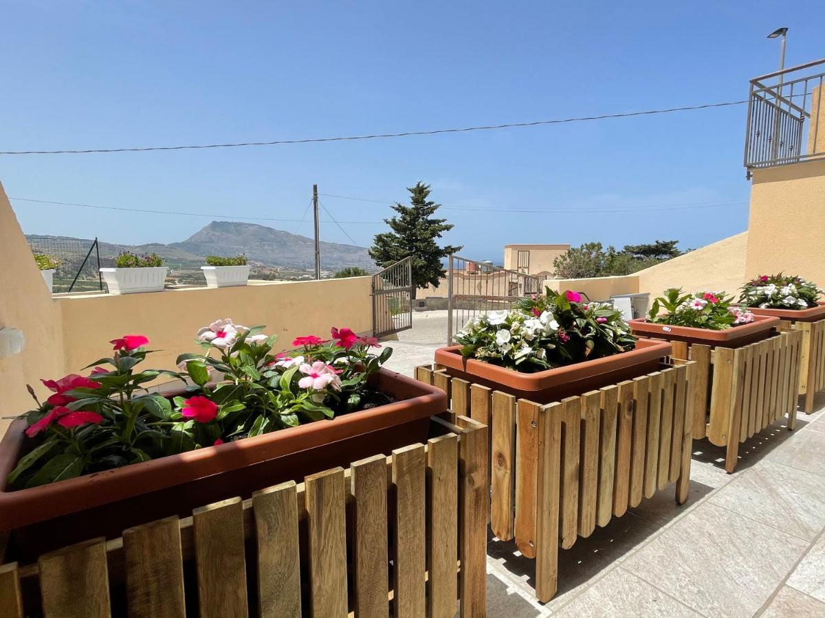 Gioia'S House Apartment Custonaci Bagian luar foto